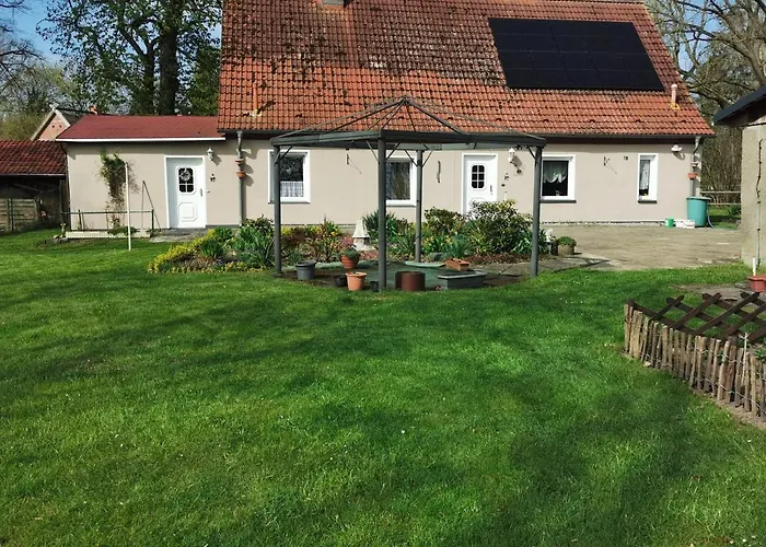 Am Stadtrand Garz Rügen * Garz (Rugen)